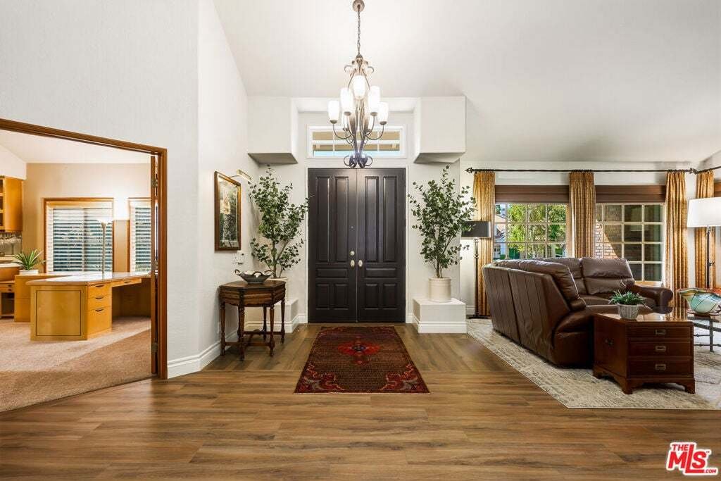 House in Santa Clarita, California, United States 3 - 19012630