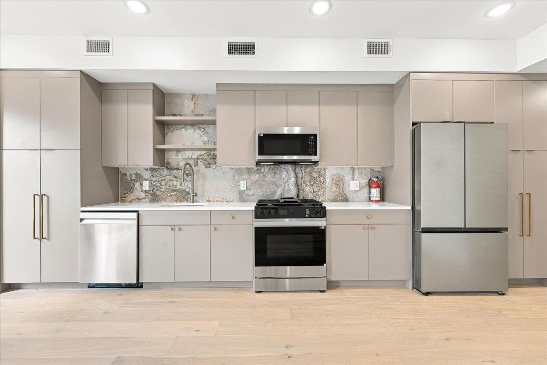 Condo in Jersey City, New Jersey, United States 3 - 19016076