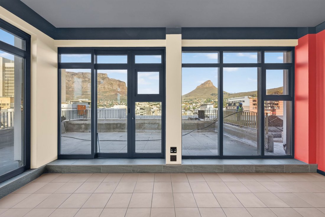 Apartment in City Centre, City Bowl, Cape Town 2 - 19012067
