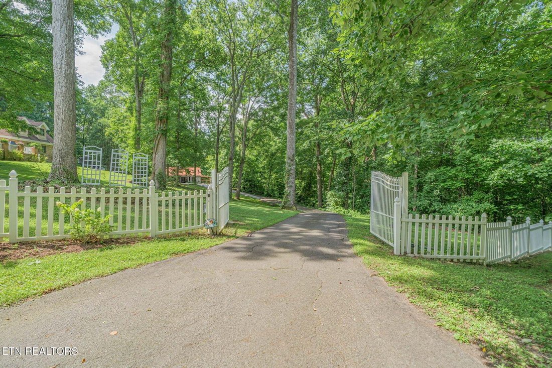 House in Knoxville, Tennessee, United States 2 - 19012833