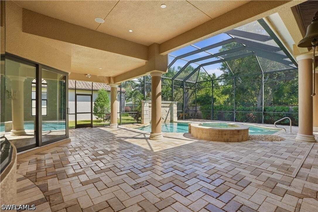 House in Naples, Florida, United States 3 - 19009077
