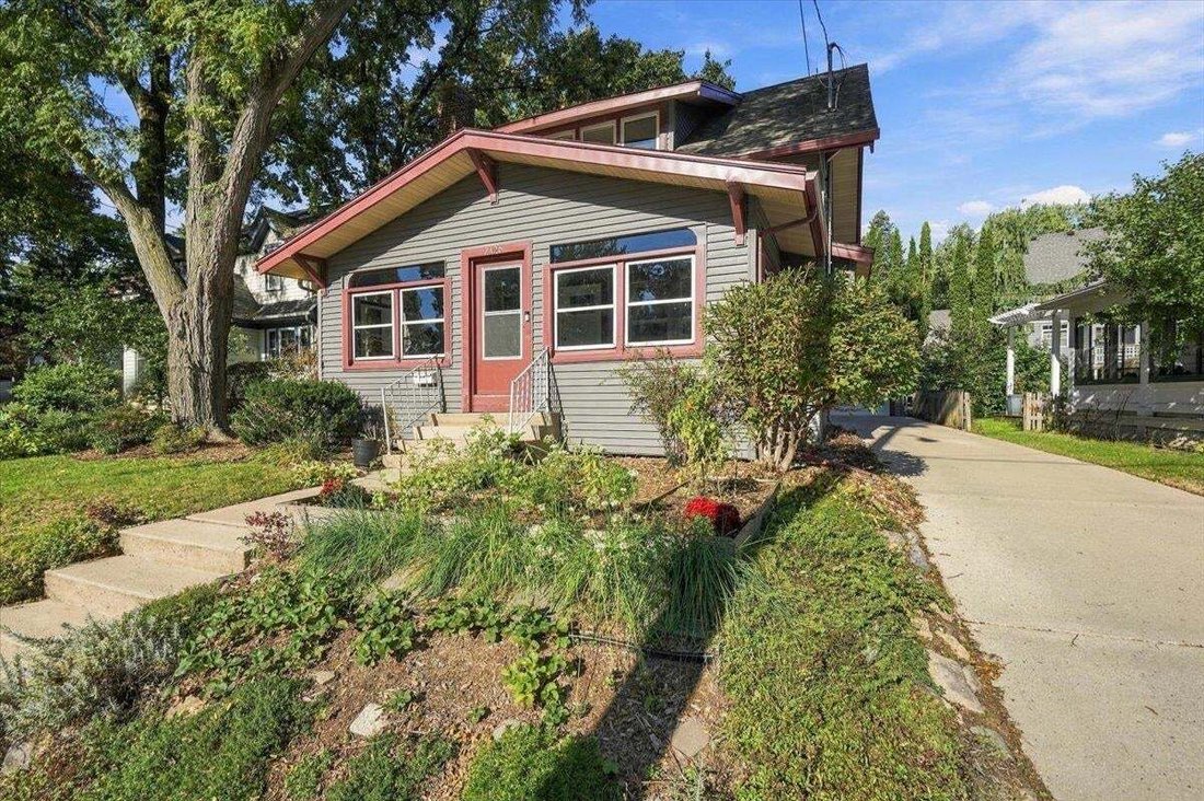 House in Fitchburg, Wisconsin, United States 2 - 19008873
