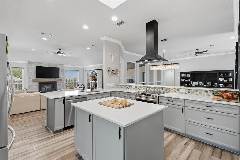 House in Granbury, Texas, United States 5 - 19009838