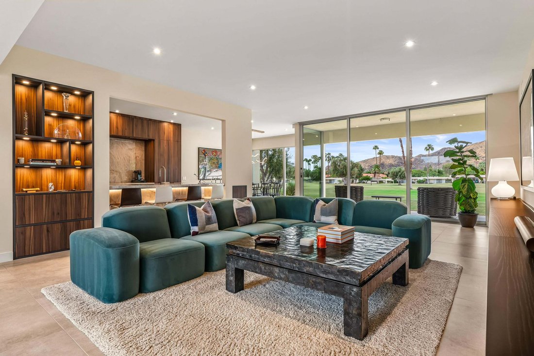Condo in Palm Springs, California, United States 4 - 19012337