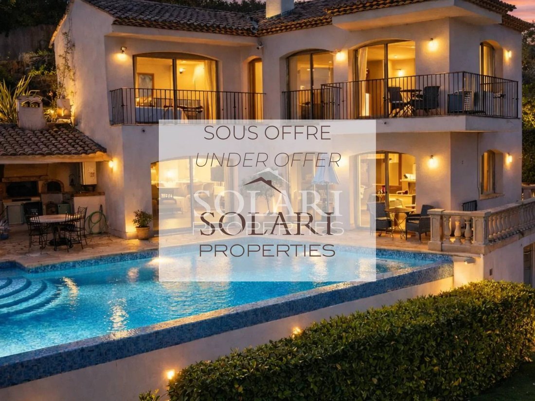 Villa en Théoule-sur-Mer, Provenza-Alpes-Costa Azul, Francia 1 - 15664169