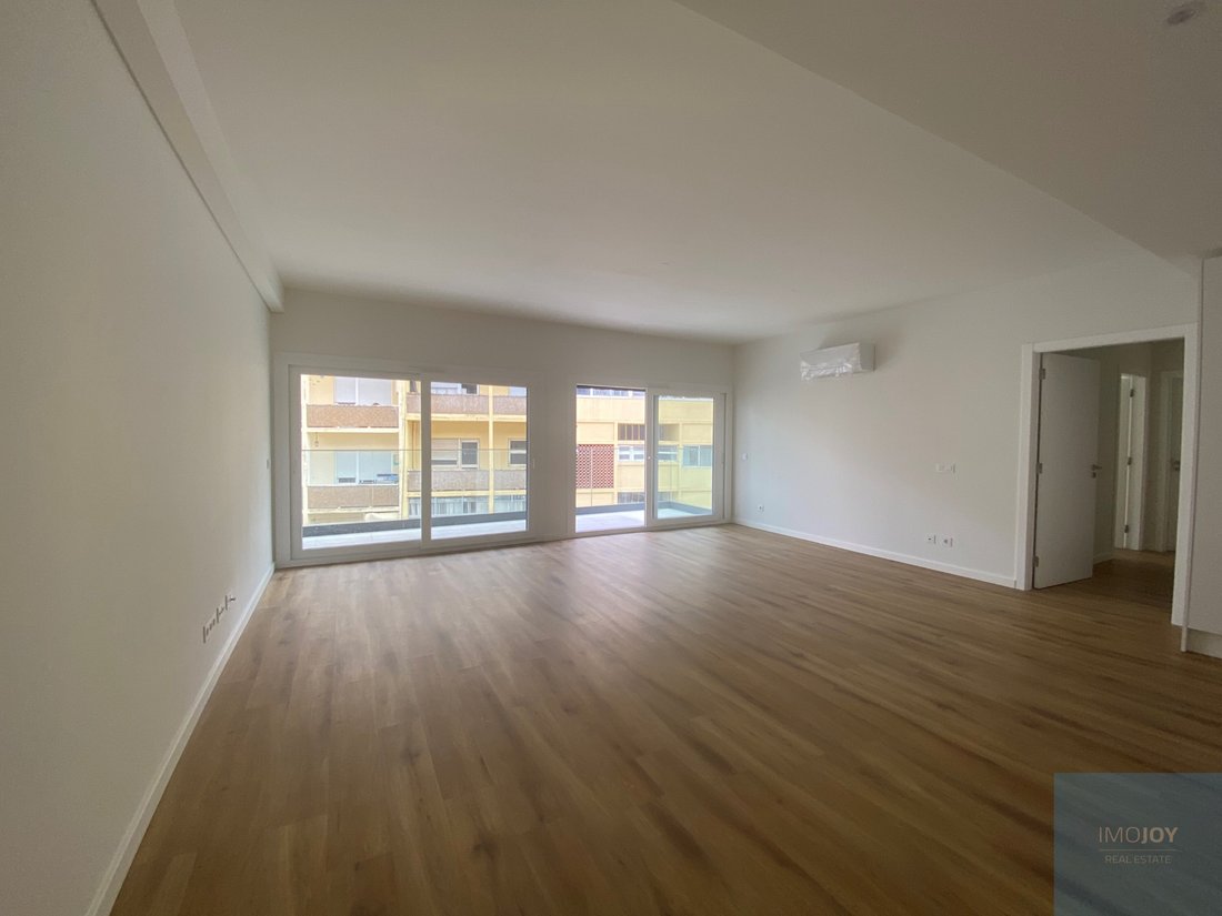 Apartment in Almada, Cova da Piedade, Pragal e Cacilhas, Setubal, Portugal 3 - 19015691