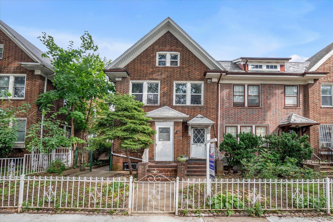 House in New York, New York, United States 1 - 18939479