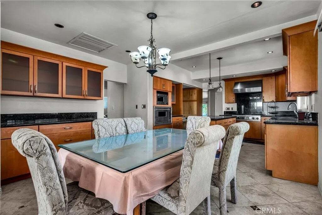 House in Los Angeles, California, United States 5 - 19014029