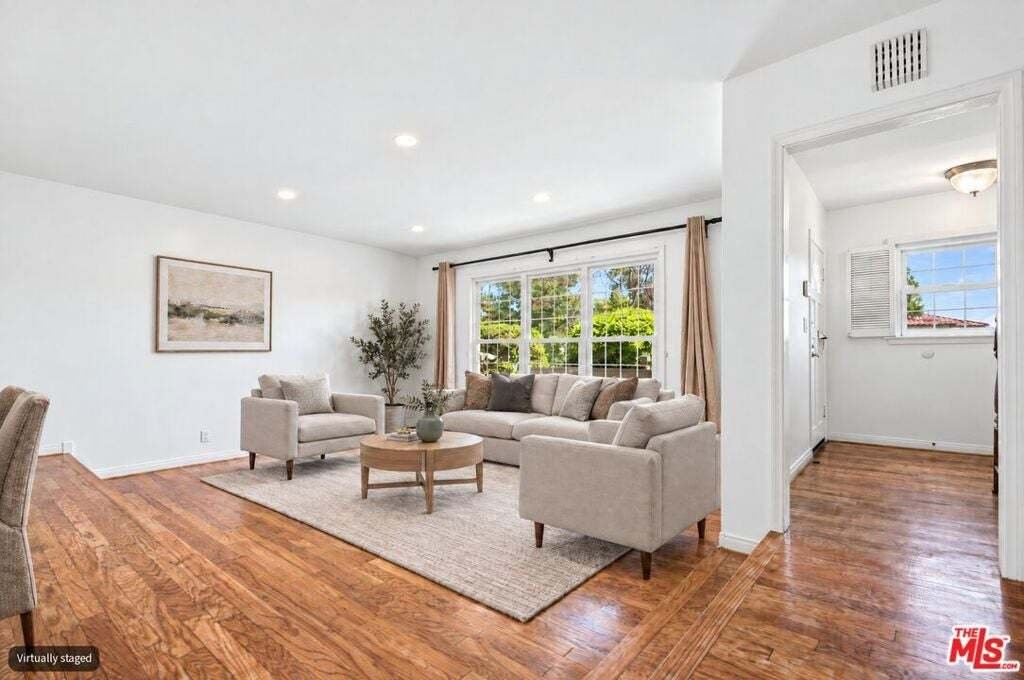 Condo in Los Angeles, California, United States 5 - 19012544