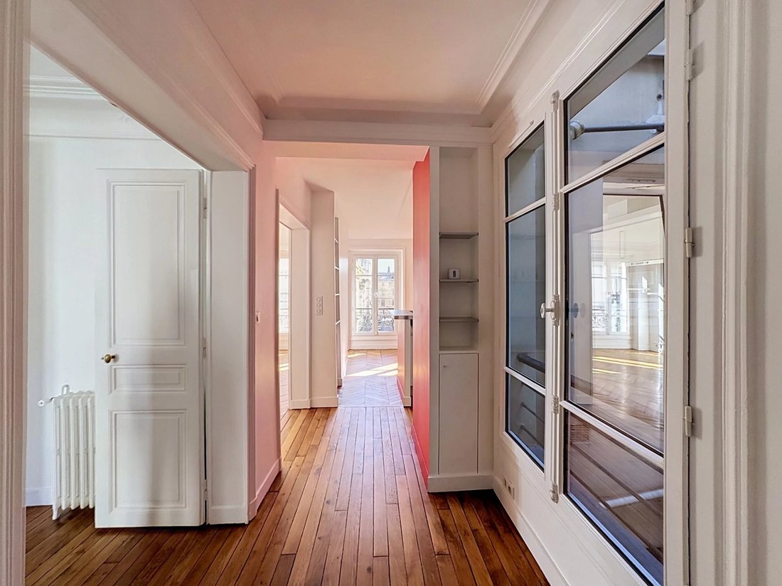 Apartment in Trudaine-Maubeuge, Paris 9e Arrondissement, Paris 5 - 19010682