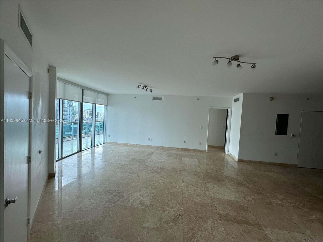 Condo in Miami, Florida, United States 3 - 19013401