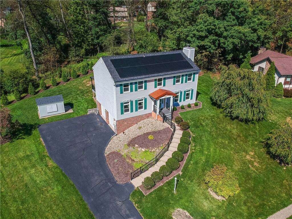House in Franklin Park, Pennsylvania, United States 2 - 19012319