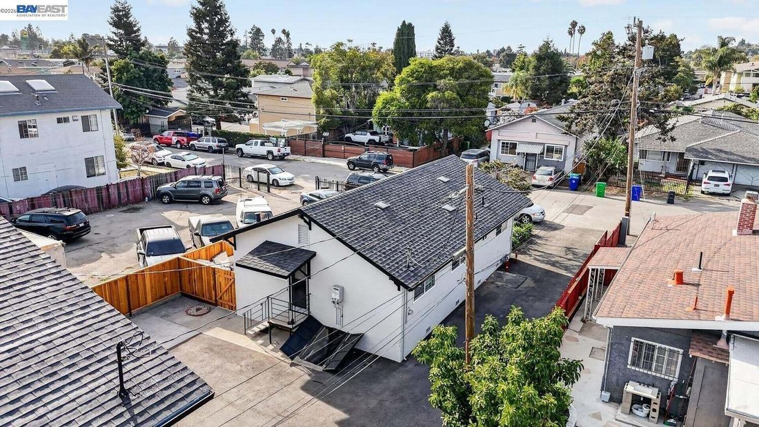 San Leandro, California, United States 3 - 19012702