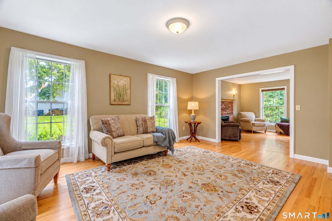 House in Guilford, Connecticut, United States 5 - 19012024