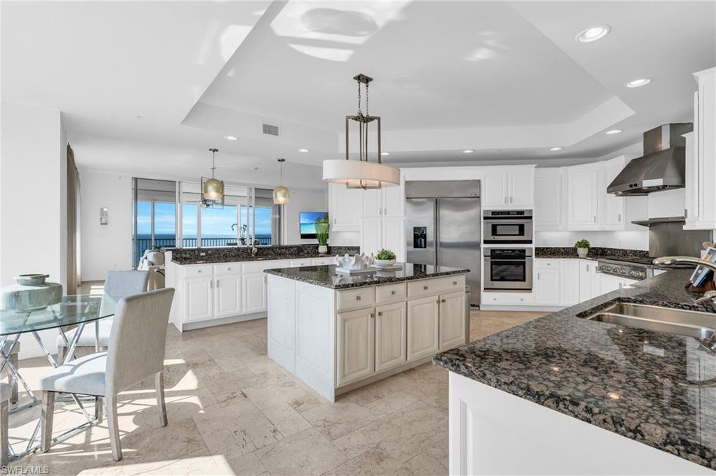 Condo in Naples, Florida, United States 5 - 19011512
