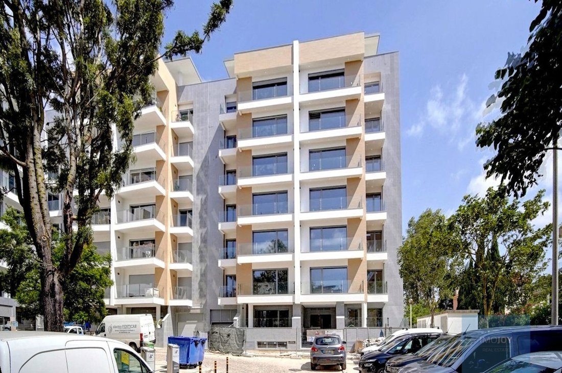 Apartment in Carcavelos e Parede, Lisbon, Portugal 1 - 19015562