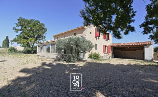 House in Nevons-route d'Apt, L'Isle-sur-la-Sorgue, France 1