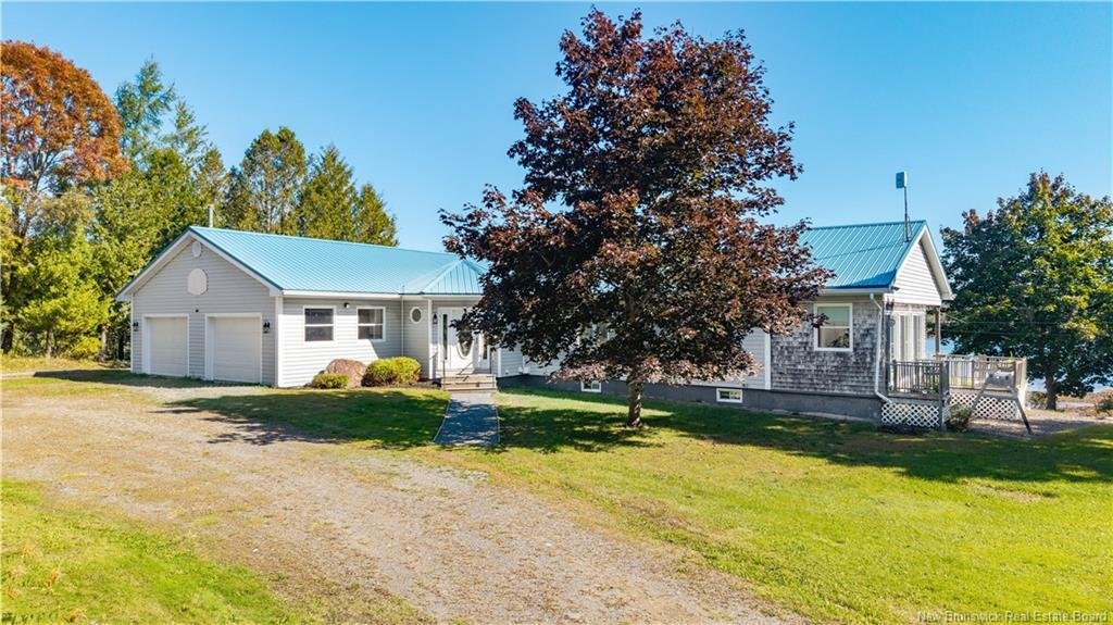 House in Chamcook, New Brunswick, Canada 1 - 19014022