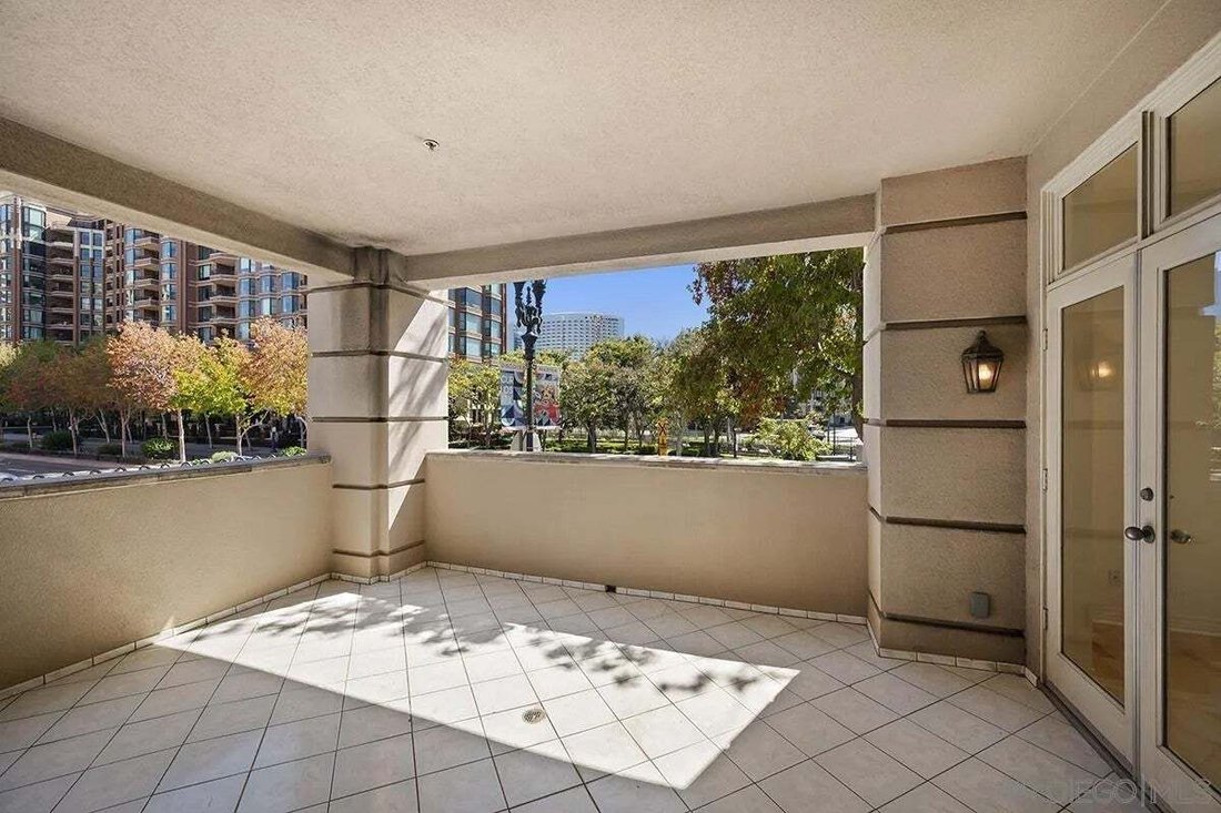 Condo in San Diego, California, United States 5 - 19011483