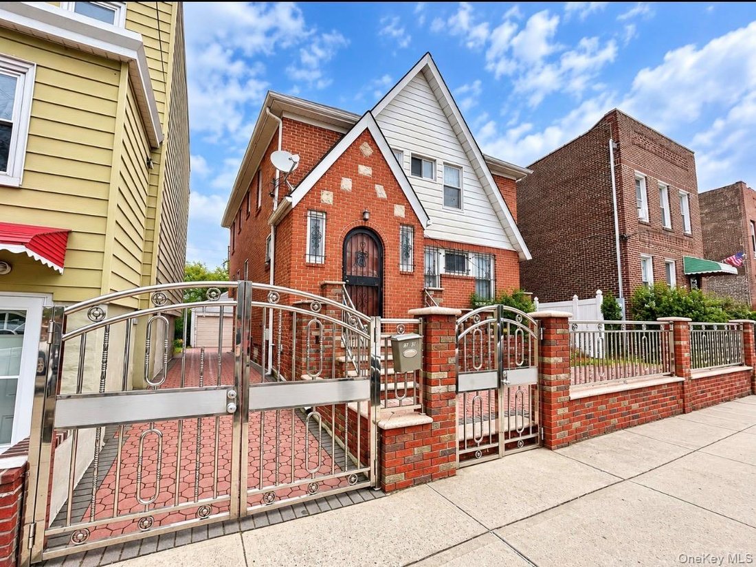 House in New York, New York, United States 2 - 19009239