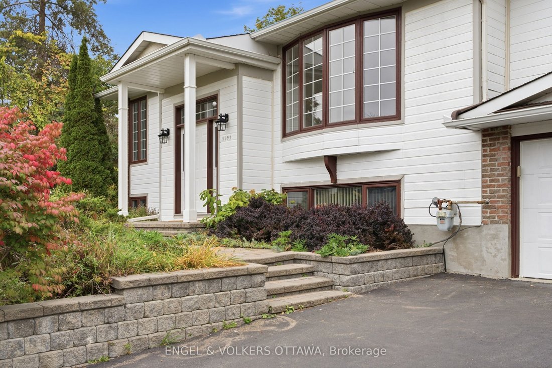 House in Ottawa, Ontario, Canada 5 - 19014917