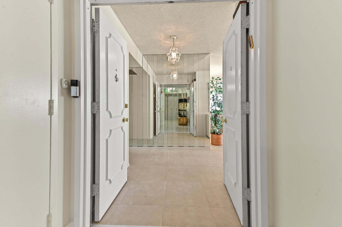 Condo in Boca Raton, Florida, United States 3 - 19013229
