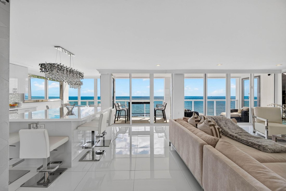 Condo in Boca Raton, Florida, United States 4 - 19014082