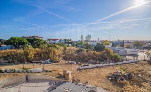 Apartment in Seixal, Arrentela e Aldeia de Paio Pires, Setubal, Portugal 1