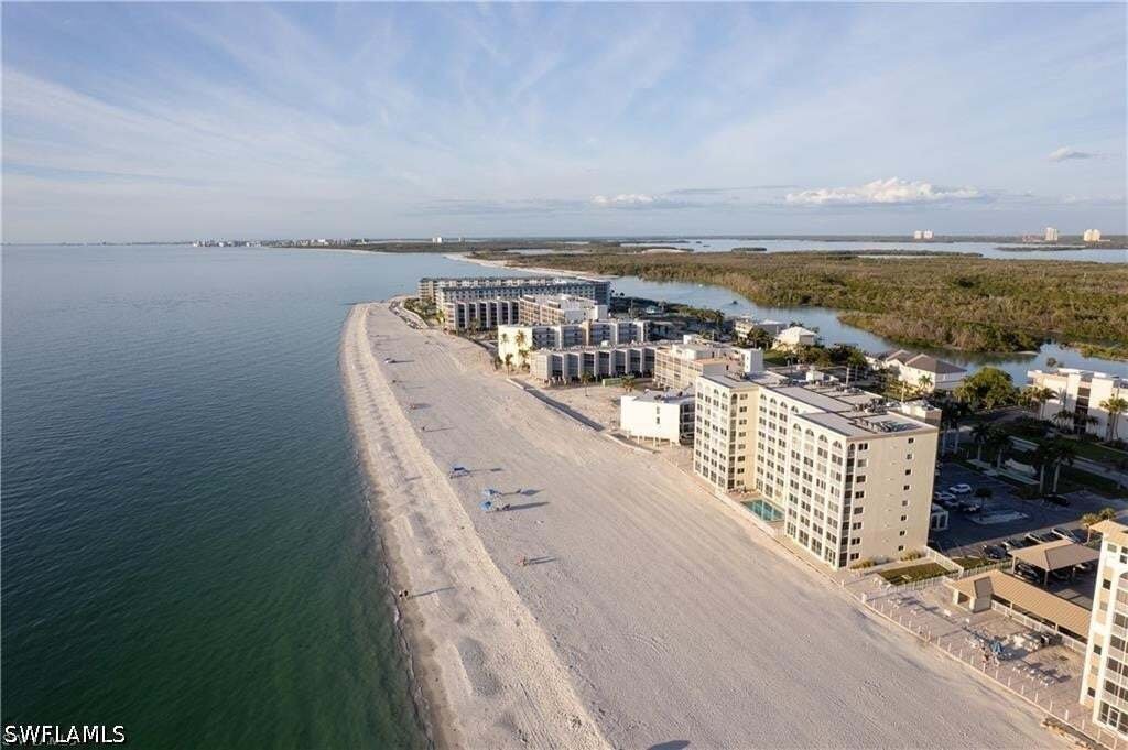 Condo in Bonita Springs, Florida, United States 5 - 19009126