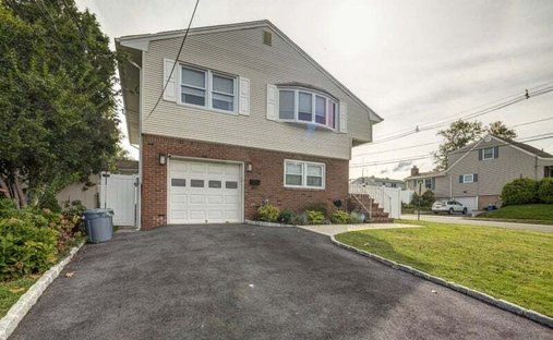 House in Kenilworth, New Jersey, United States 1