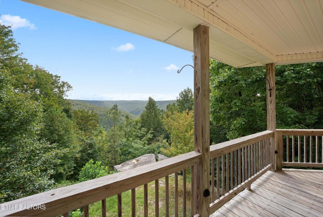House in Monterey, Tennessee, United States 5 - 19012910