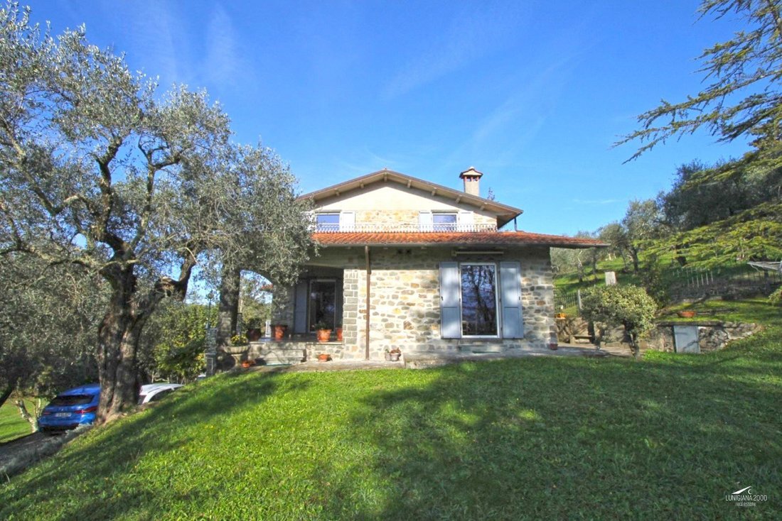 Landhaus in Fivizzano, Toskana, Italien 2 - 15908535