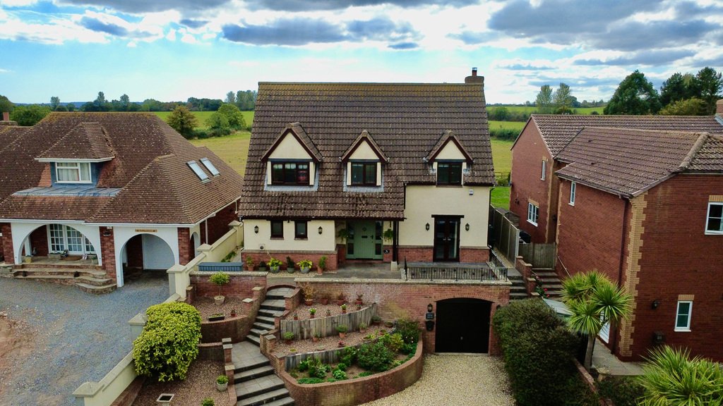 North Newton, England 1 - 19010564
