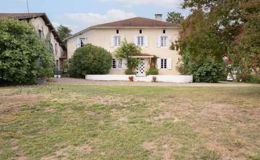 House in Bergouey, Nouvelle-Aquitaine, France 1
