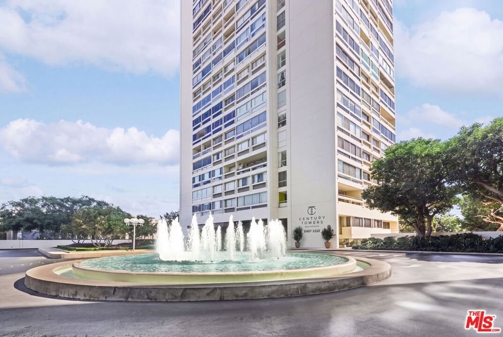 Condo in Los Angeles, California, United States 4 - 19012502