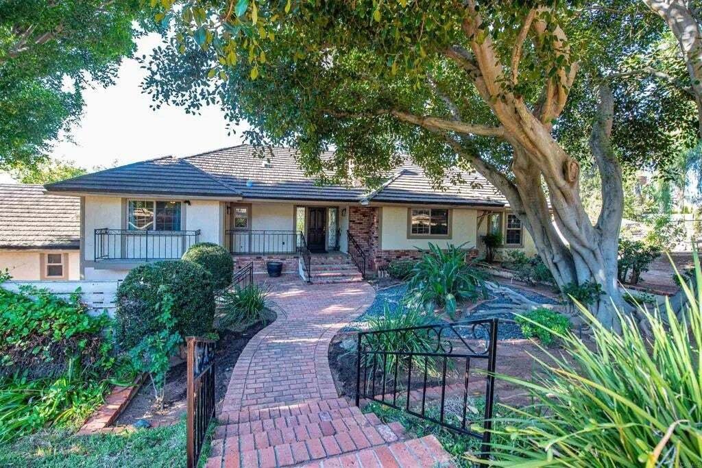 House in Escondido, California, United States 4 - 19011480