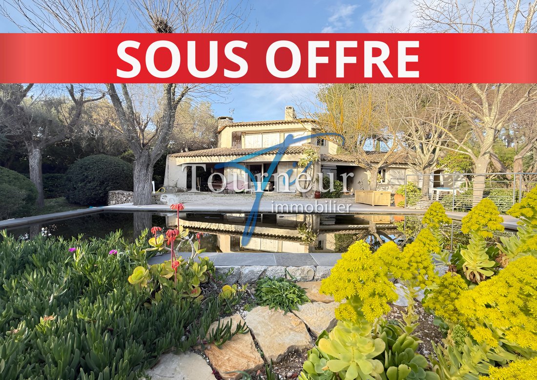 Villa in Nord, Sanary-sur-Mer, France 1 - 17270518