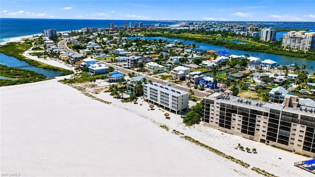 Condo in Fort Myers Beach, Florida, United States 5 - 19015431