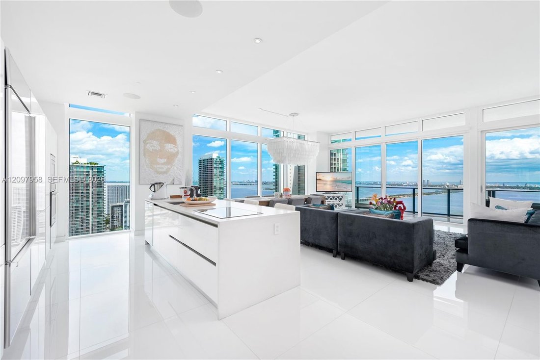 Condo in Miami, Florida, United States 3 - 19014744