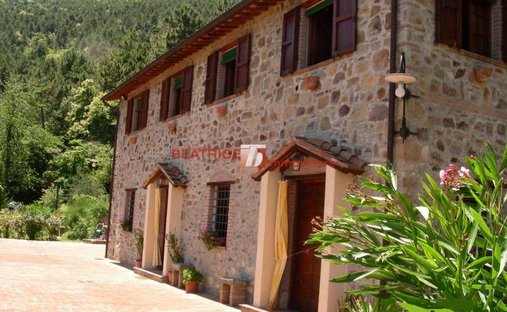 Country House in Centro, Capannori, Tuscany 1