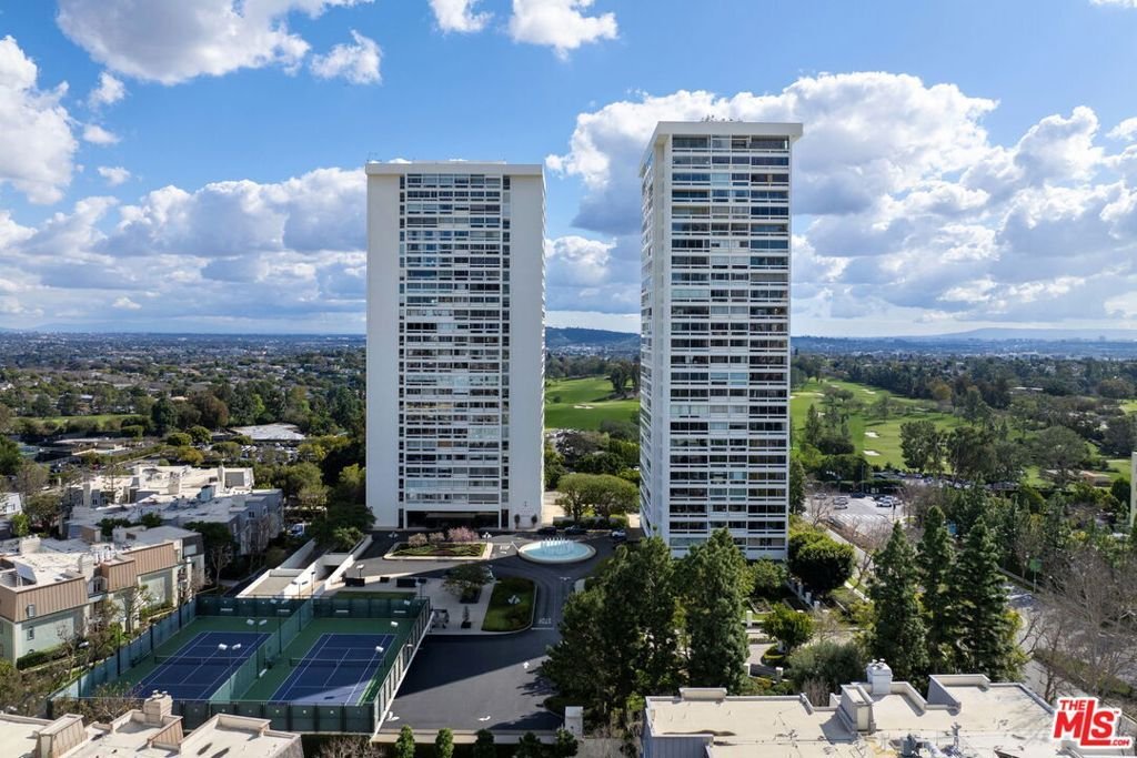 Condo in Los Angeles, California, United States 2 - 19012502