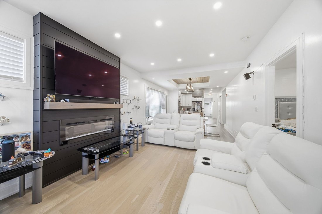 House in Chicago, Illinois, United States 3 - 19013360