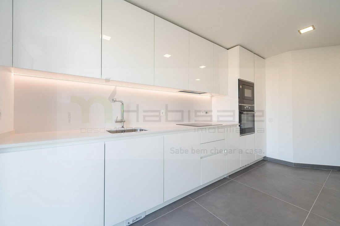 Apartment in Carcavelos e Parede, Lisbon, Portugal 2 - 19015452