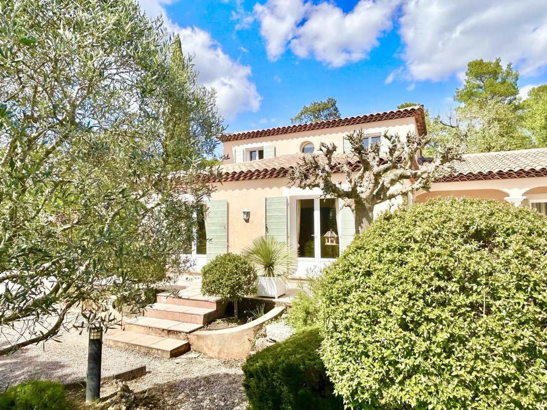 Villa in Garéoult, Provence-Alpes-Côte d'Azur, France 1 - 19009631