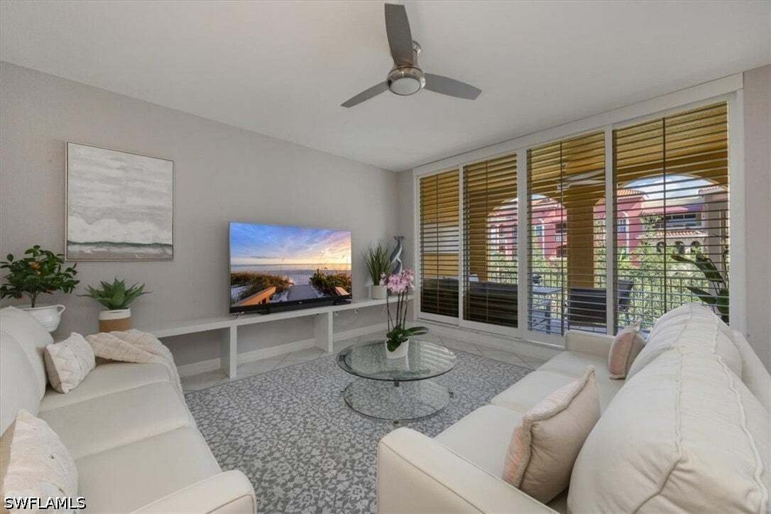 Condo in Naples, Florida, United States 1 - 19012299