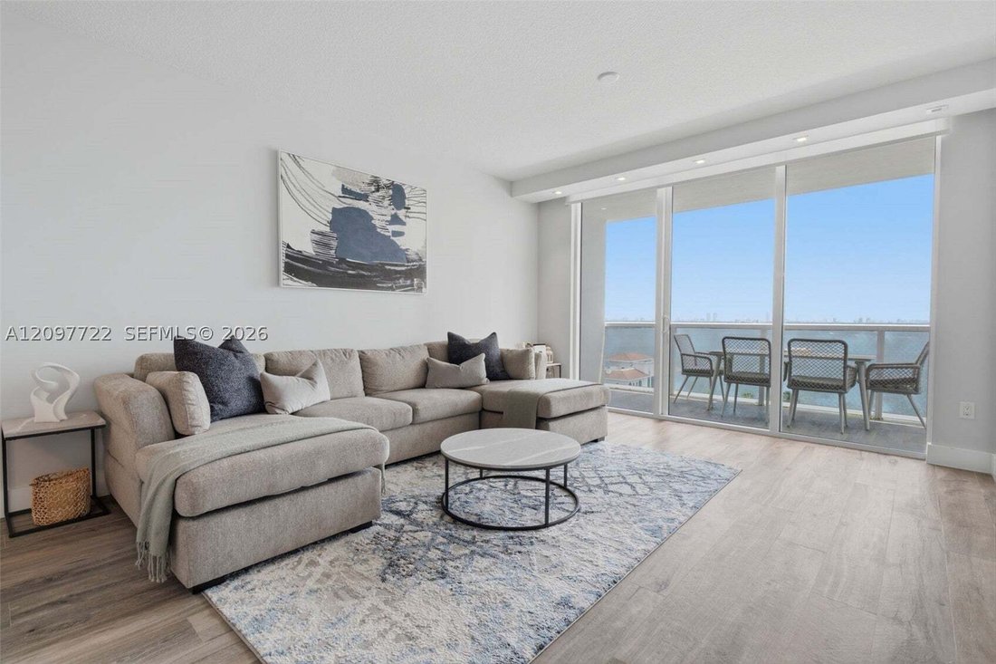 Condo in Miami, Florida, United States 5 - 19013411