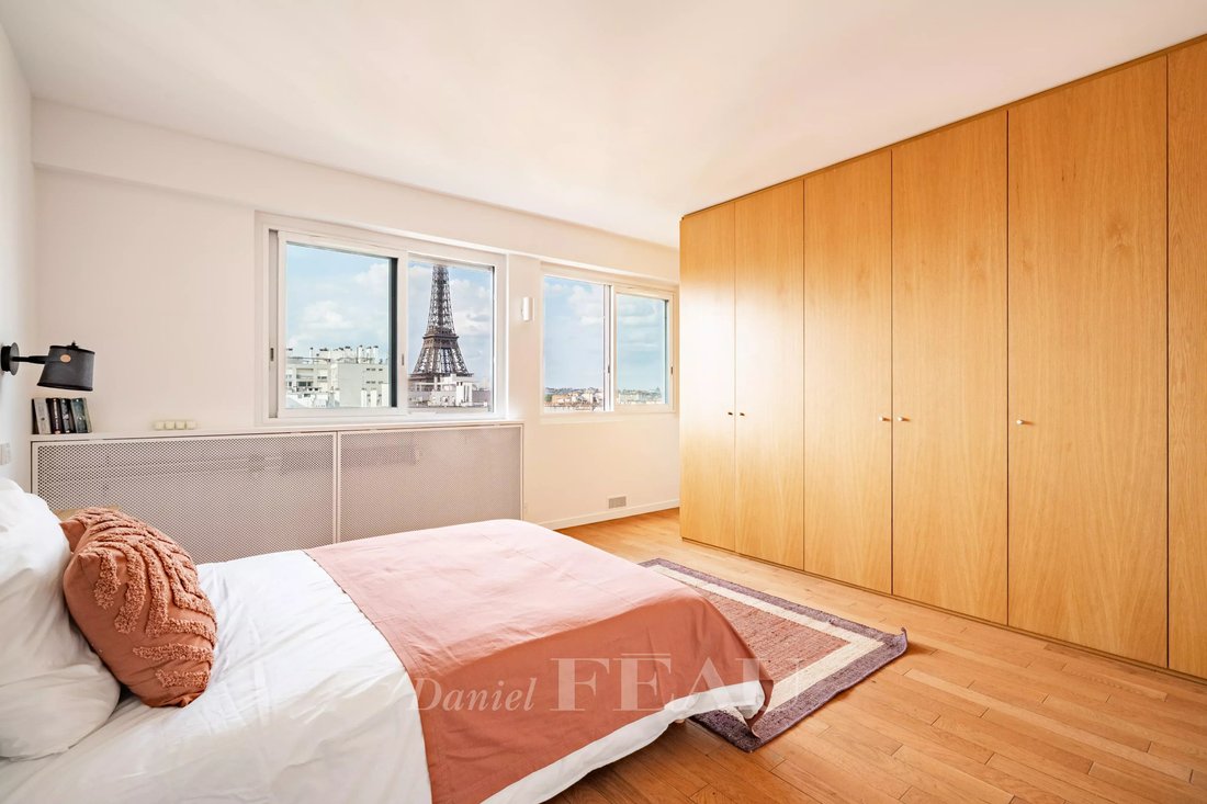 Apartment in Dupleix-Motte Picquet, Paris 15e Arrondissement, Paris 5 - 19010787