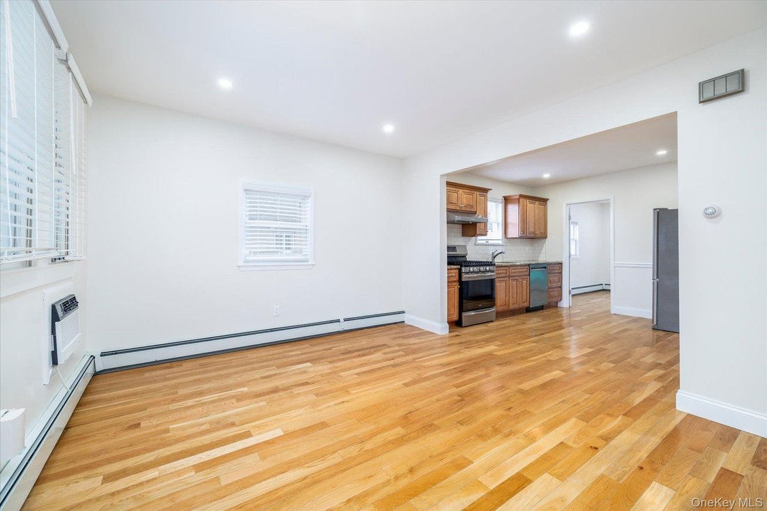 East Rockaway, New York, United States 4 - 19014730