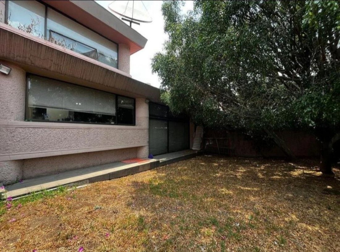 House in Naucalpan de Juárez, State of Mexico, Mexico 2 - 19011652
