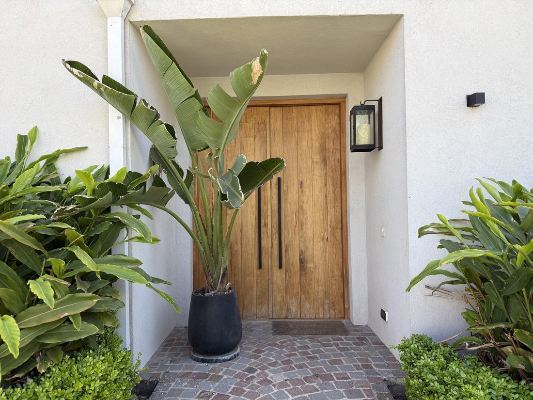 House in General Pacheco, Buenos Aires Province, Argentina 2 - 19011725